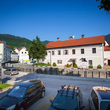 Apartma Na Starem Placu *