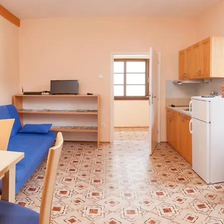 公寓 Apartma Na Starem Placu 伊德里亚