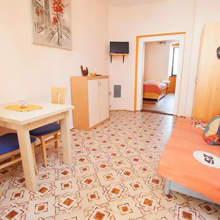 Lägenhet Apartma Na Starem Placu