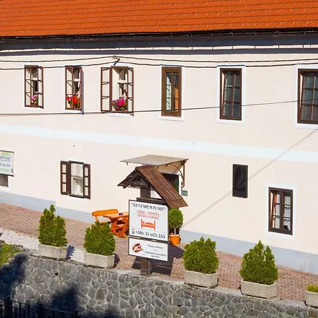 Apartma Na Starem Placu Lägenhet