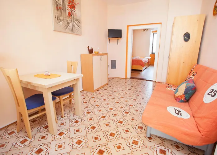 公寓 Apartma Na Starem Placu