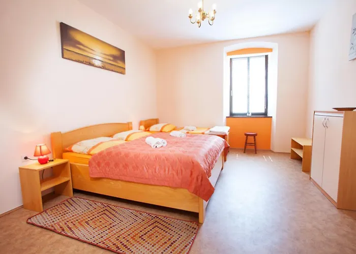 Apartma Na Starem Placu דירה אידריה